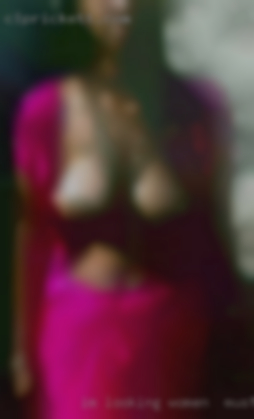 Im looking women in Mustang, Oklahoma for a FWB for weeknights.