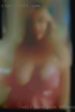 Will send pics after for threesome in Missouri contact.